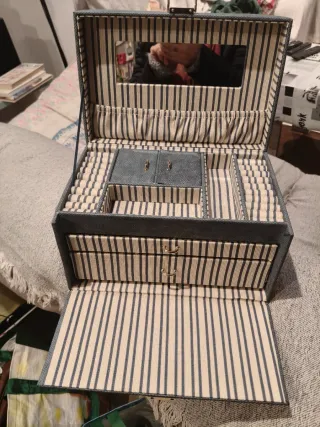 Joyero organizador rayas beige y azul