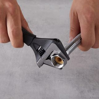 Amazon Basics Llave de boca ancha ajustable para f