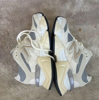 New Balance 9060 Sea Salt Beige/Gris