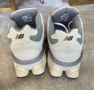 New Balance 9060 Sea Salt Beige/Gris