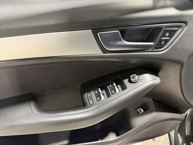 Audi Q5 3.0 TDI clean 190kW quatt S tron S line