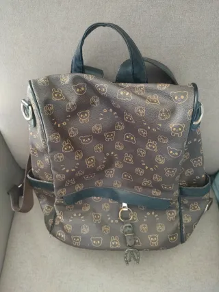 Mochila antirrobo marrón y negra