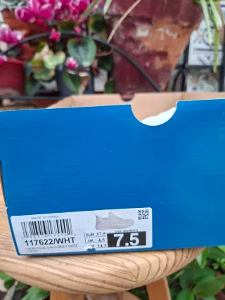 Zapatillas Skechers Blancas Brillantes