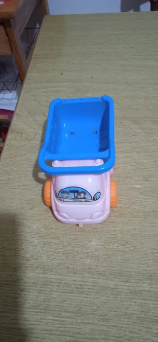 Camioncino giocattolo per bambini