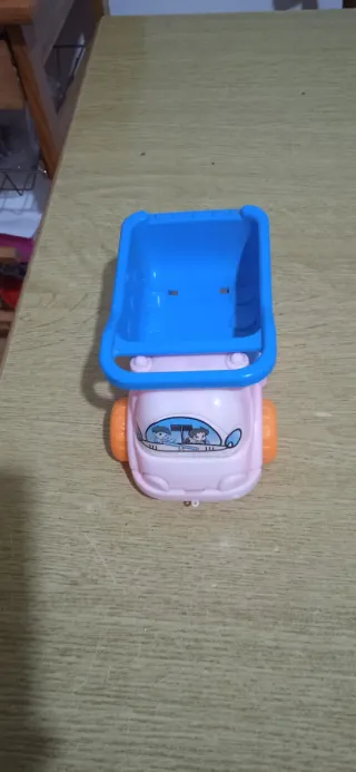 Camioncino giocattolo per bambini