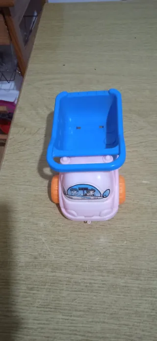 Camioncino giocattolo per bambini