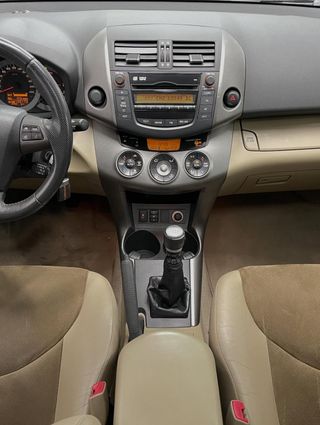 Toyota Rav4 2.2 D-4D Executive 4x2