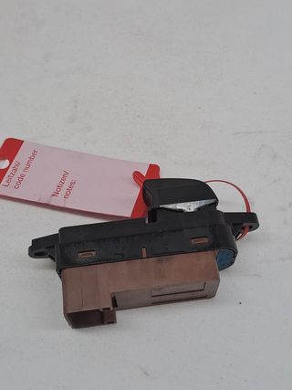 MANDO ELEVALUNAS TRASERO DERECHO MAZDA CX-7 (ER) 611763