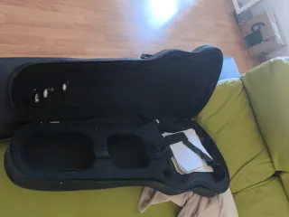 Guitarra Eléctrica Fender Squire Strat + Ampli