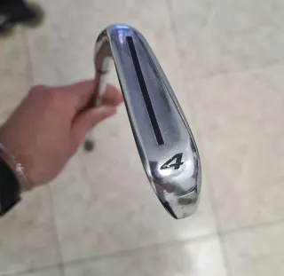 Taylormade RBZ Tour 4