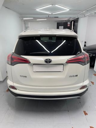 Toyota Rav4 2.0D 150D 2WD Business