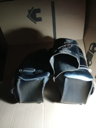 Alforjas de cuero para moto