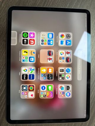 iPad Pro 11 3ª Gen Plata. Muy poco usado.
