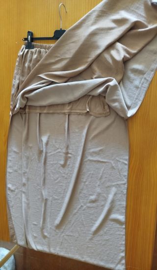 Lote 2 Faldas Talla S Beige y Estampada