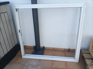 Ventana de aluminio