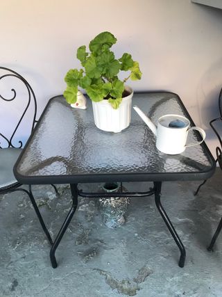 Mesa y 2 sillas de jardín forja