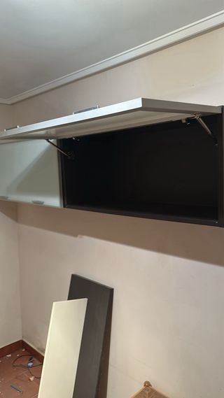 Armario de pared colgante urge