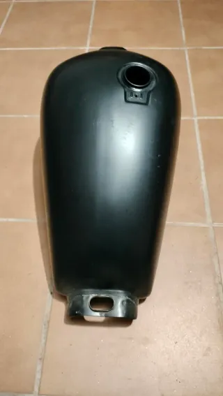 Depósito Yamaha SR 250 Special Nuevo