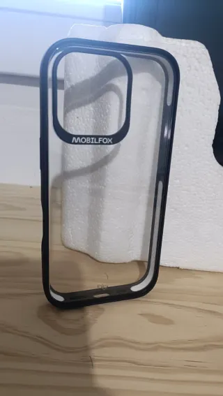 Funda iPhone 16 Pro MOBILFOX