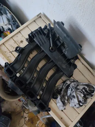 Colector Admisión Clio 3