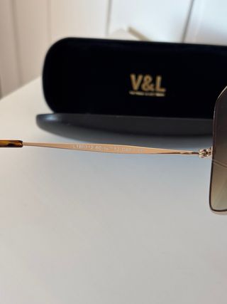 Gafas de sol Victorio & Lucchino.