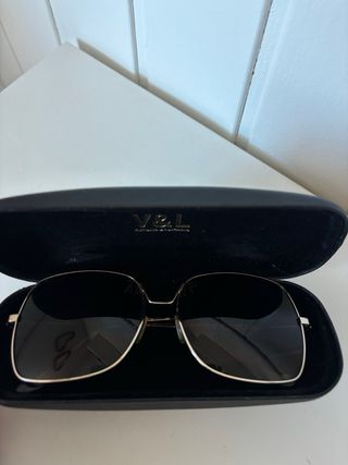 Gafas de sol Victorio & Lucchino.
