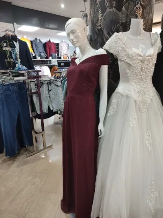 Vestido de fiesta morado