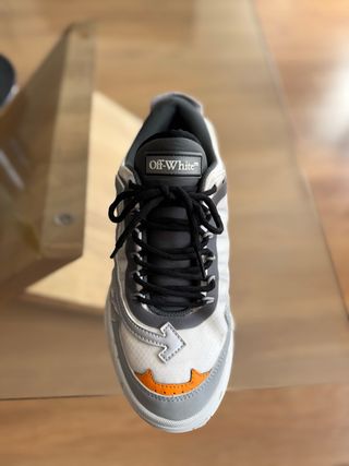 Zapatillas Off-White blancos y grises