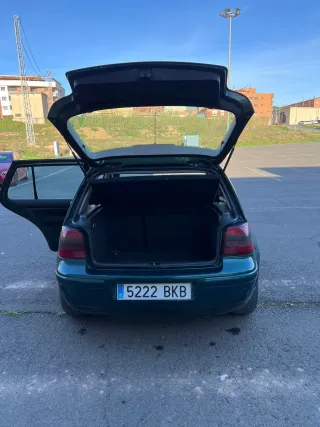 Volkswagen Golf 2002