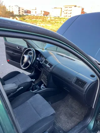 Volkswagen Golf 2002