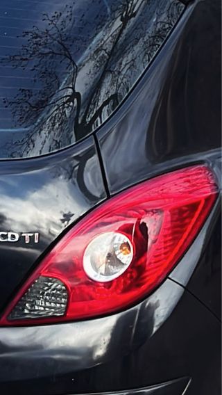 Piloto trasero Opel Corsa D 3 puertas