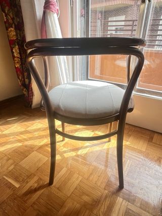 Silla de madera diseño exclusivo