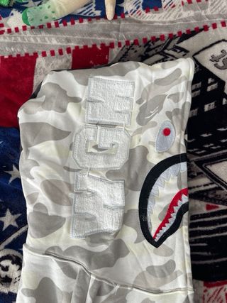 Sudadera Bape Shark Camuflaje Gris y Blanca XL