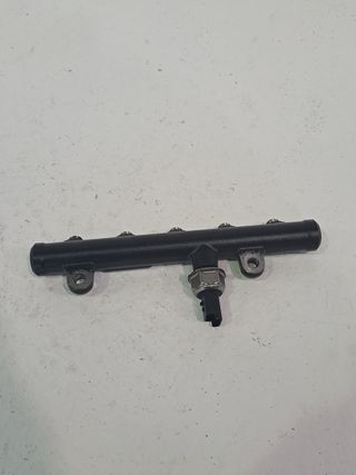 RAMPA INYECTORA FORD KUGA (CBS) 677931