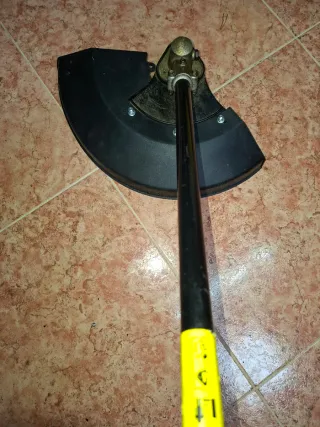 Desbrozadora eléctrica Garland