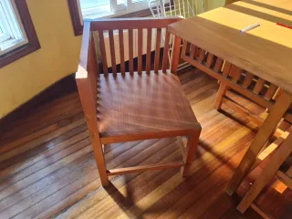 Mesa de comedor de madera, diseño moderno