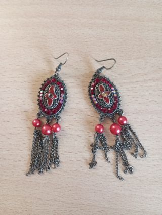 Orecchini pendenti rossi