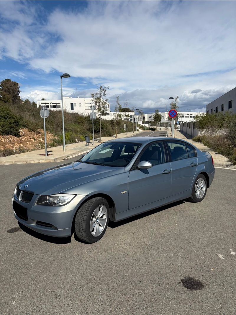 BMW Serie 3 318i E90 2007 - foto 1