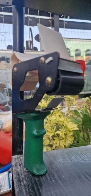 Máquina para precintar embalajes