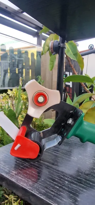 Máquina para precintar embalajes