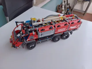 Set Lego Camión Bomberos y Fiat 600