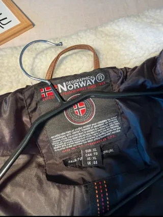 Chaqueta de plumas XL Marrón y Negra