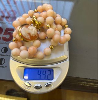 Collar de oro de 18k y  Camafeo de 18k