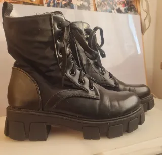 Anfibi ecopelle neri donna