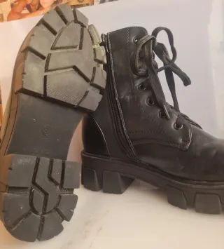 Anfibi ecopelle neri donna