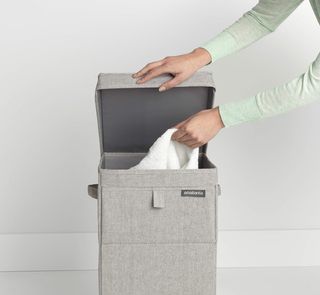 Brabantia - Caja de lavandería apilable - Apertura