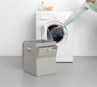 Brabantia - Caja de lavandería apilable - Apertura