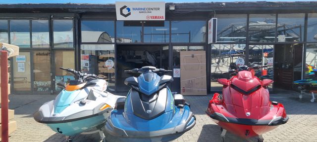 Yamaha WaveRunner Superjet