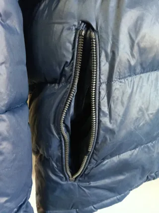 Plumas Guess Azul pequeña tara en bolsillo derecho