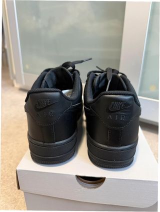 Nike Air Force 1 Low '07 Negras Talla 45